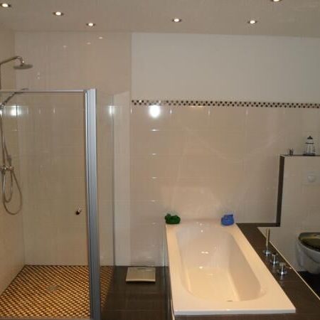 Badsanierung mit barrierefreier Dusche